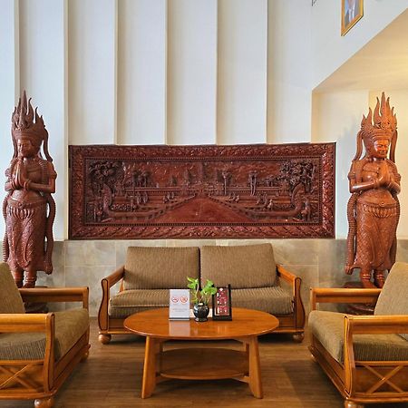 Joli Hotel พนมเปญ ภายนอก รูปภาพ