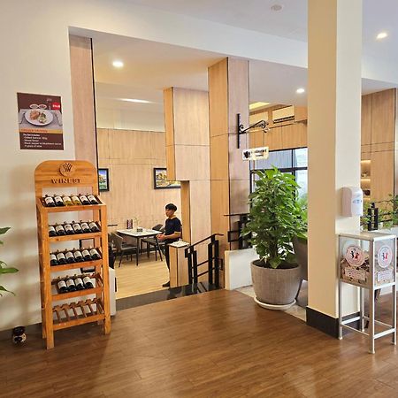 Joli Hotel พนมเปญ ภายนอก รูปภาพ