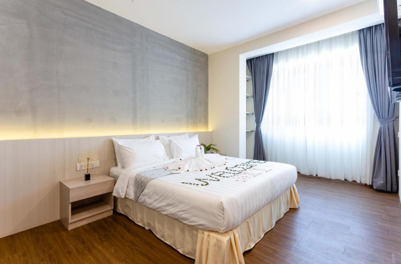 Joli Hotel พนมเปญ ภายนอก รูปภาพ