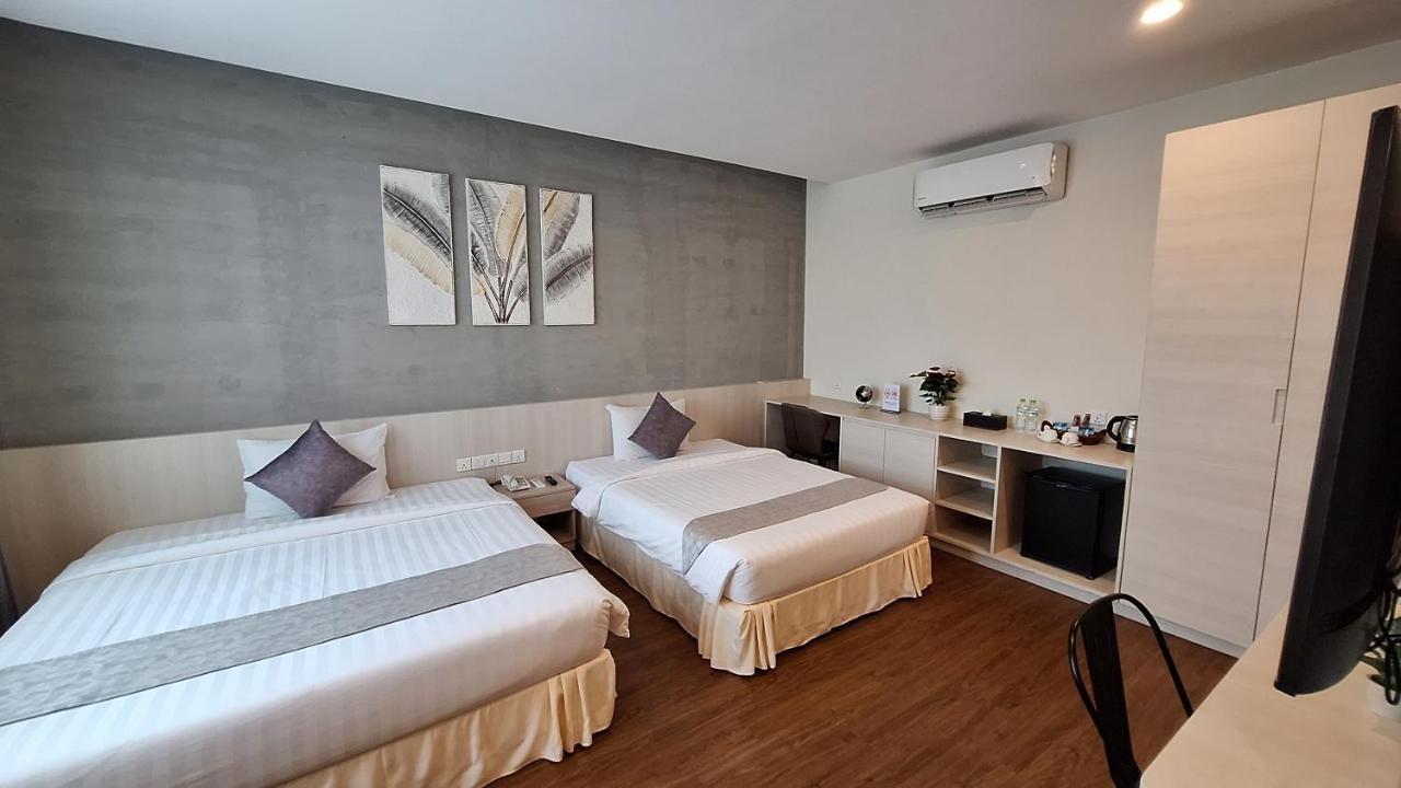 Joli Hotel พนมเปญ ภายนอก รูปภาพ