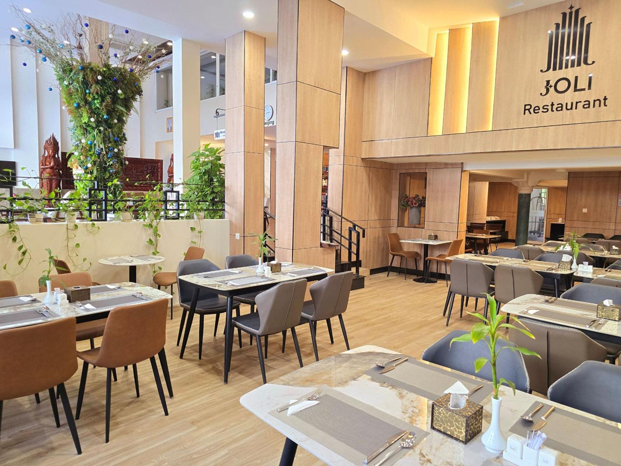 Joli Hotel พนมเปญ ภายนอก รูปภาพ