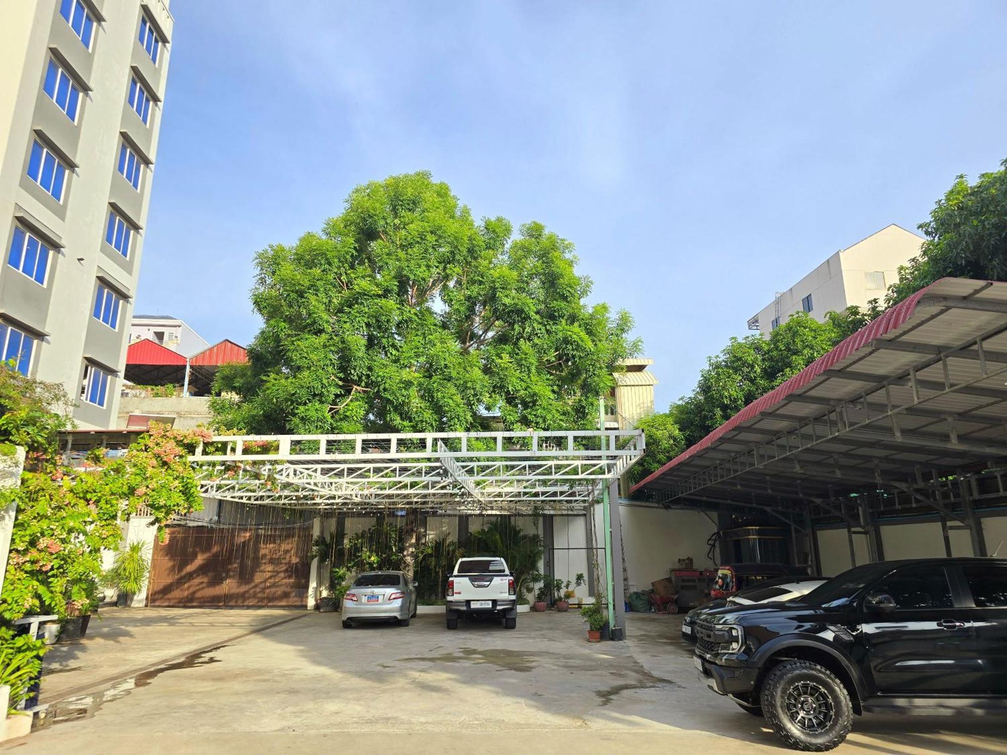 Joli Hotel พนมเปญ ภายนอก รูปภาพ