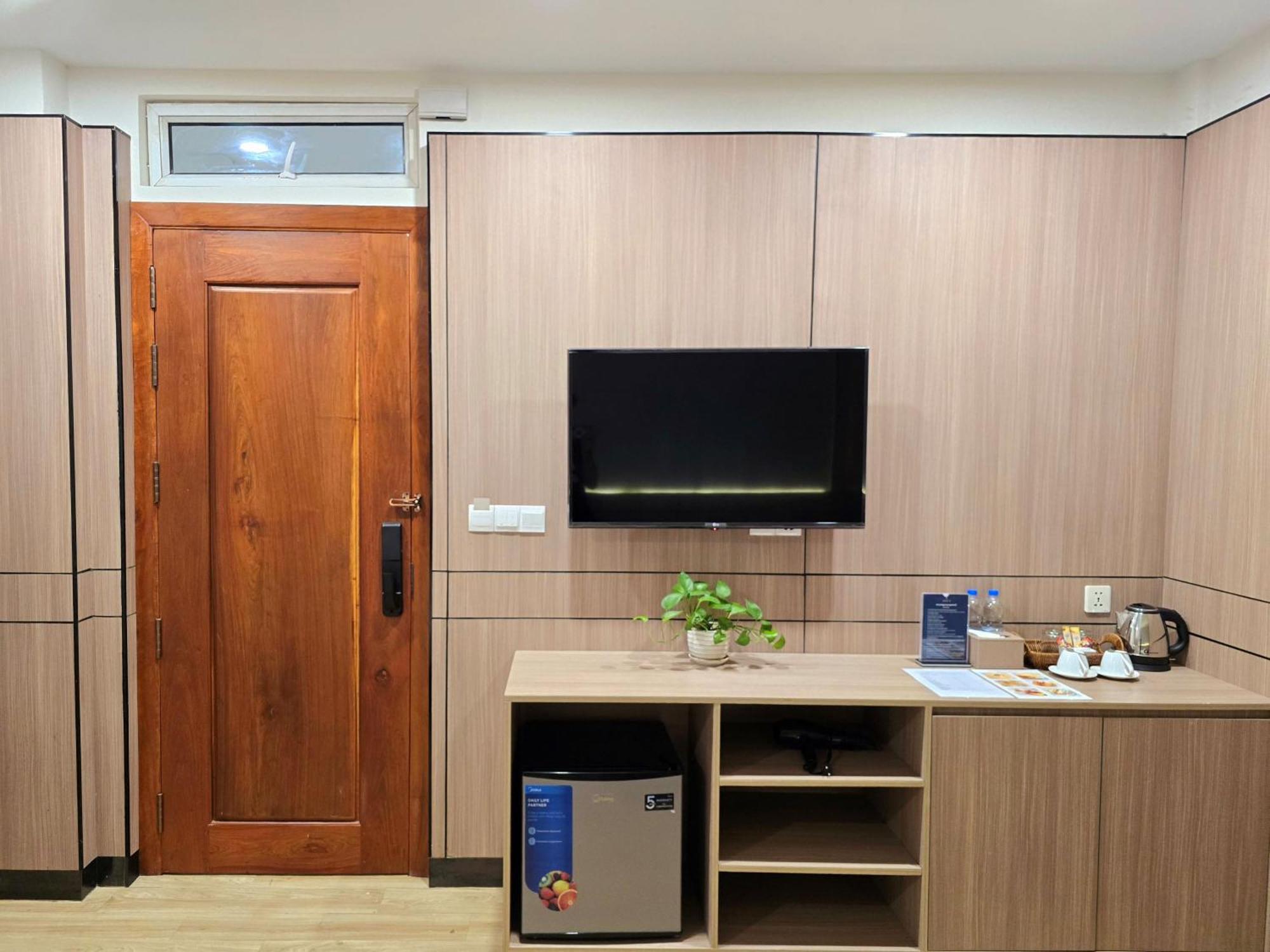 Joli Hotel พนมเปญ ภายนอก รูปภาพ