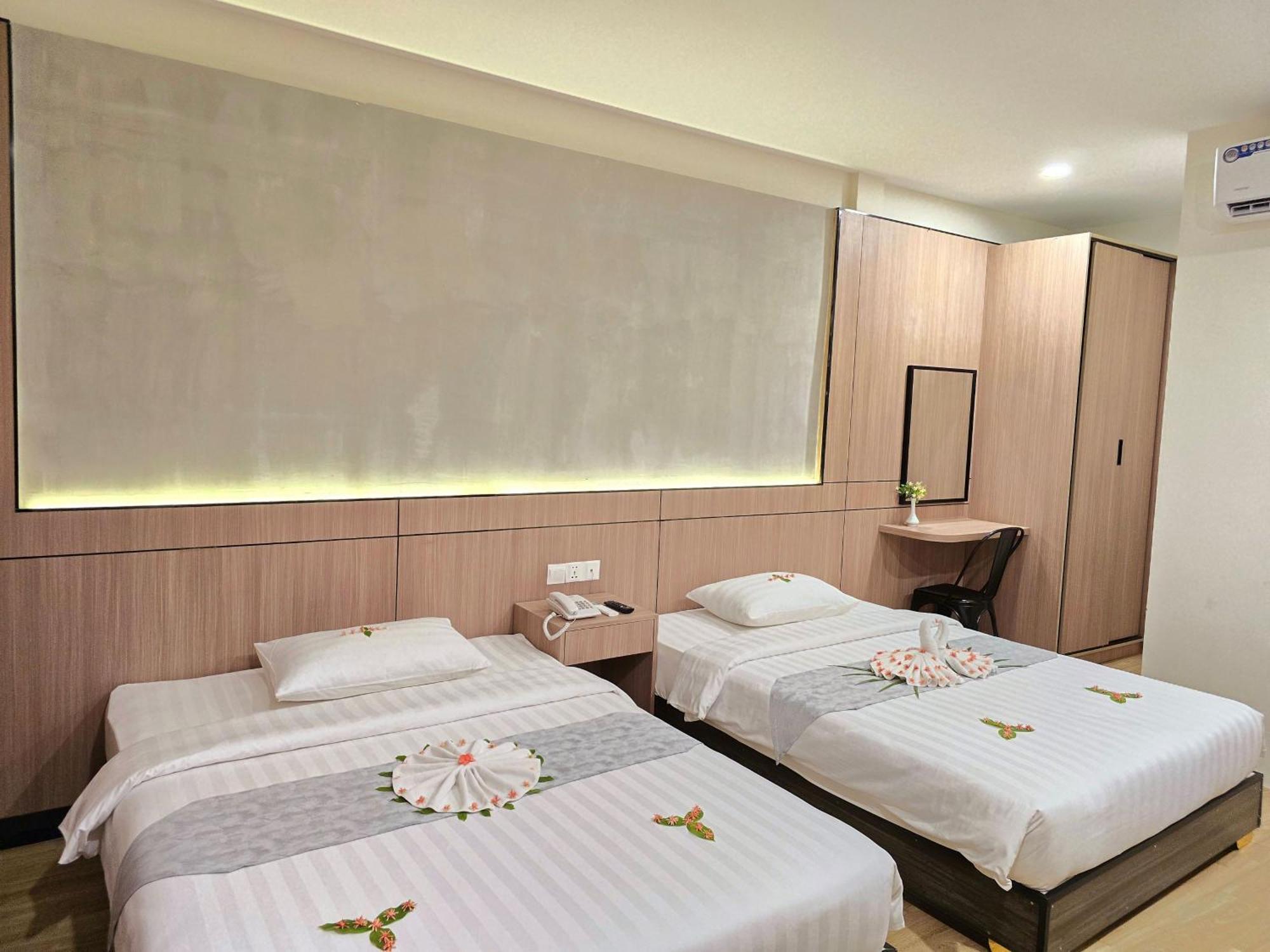 Joli Hotel พนมเปญ ภายนอก รูปภาพ