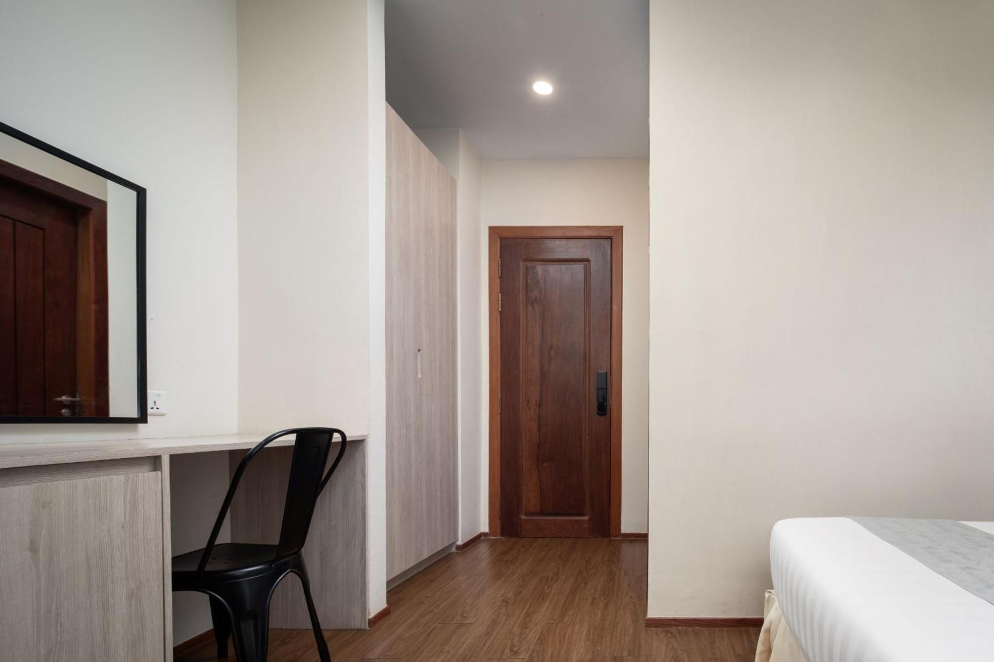 Joli Hotel พนมเปญ ภายนอก รูปภาพ