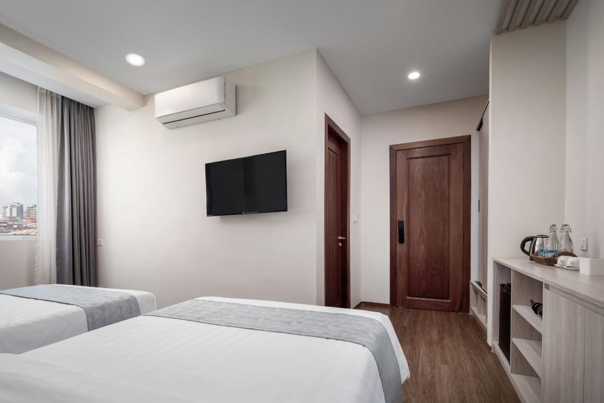 Joli Hotel พนมเปญ ภายนอก รูปภาพ